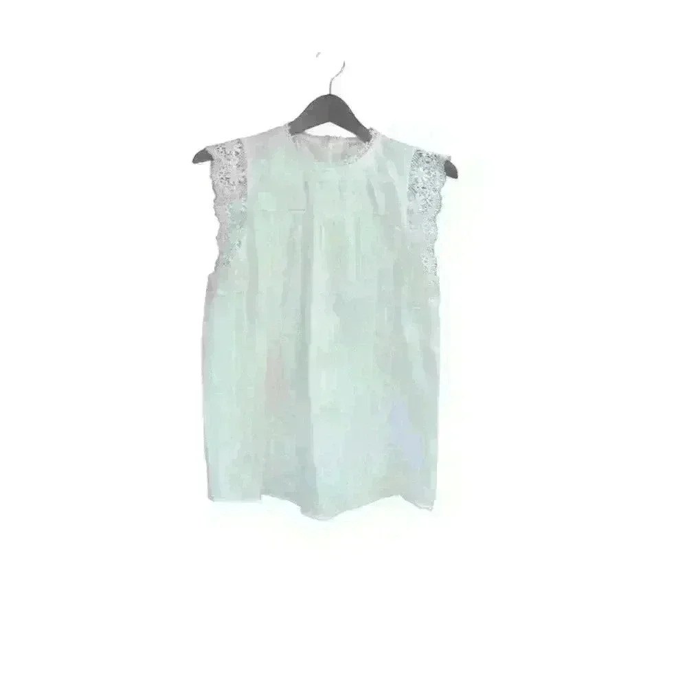 Savana Jane Ruffled Eyelet Top Size Medium White Pre-owned
